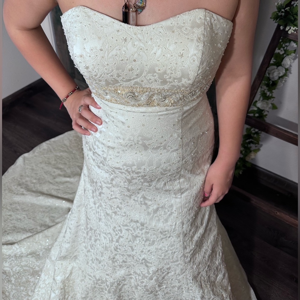 Strapless sequin ivory wedding dress NWT train tail mermaid style size 8 - Picture 6 of 17